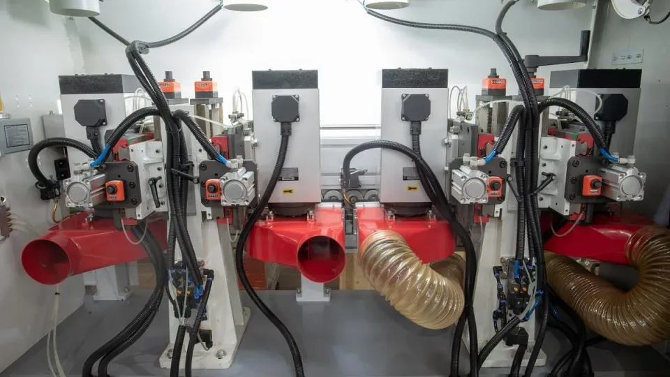 Mașină de aplicat cant softforming NB380 Nanxing — vedere de ansamblu