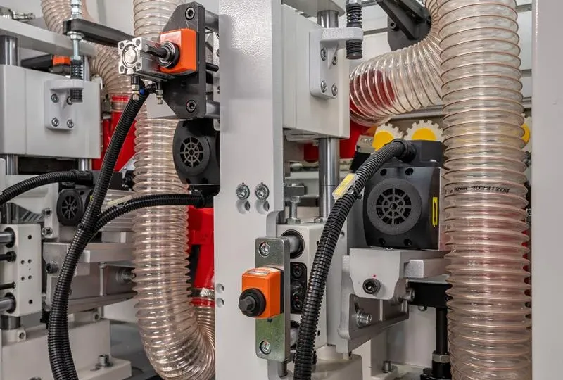 Mașină de aplicat cant softforming NB380 Nanxing — vedere de ansamblu