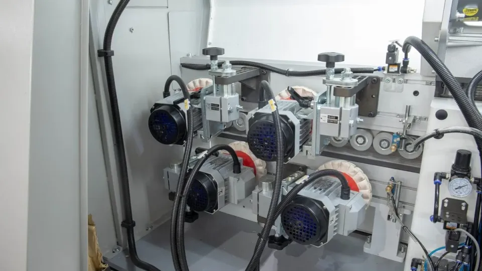 Mașină de aplicat cant softforming NB380 Nanxing — vedere de ansamblu