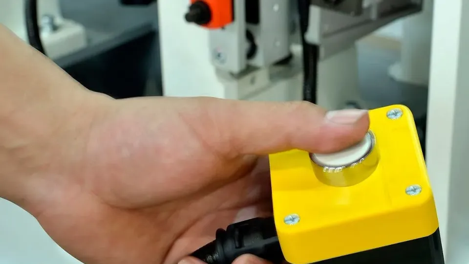 Mașină de aplicat cant softforming 45 grade NB380E Nanxing — vedere de ansamblu