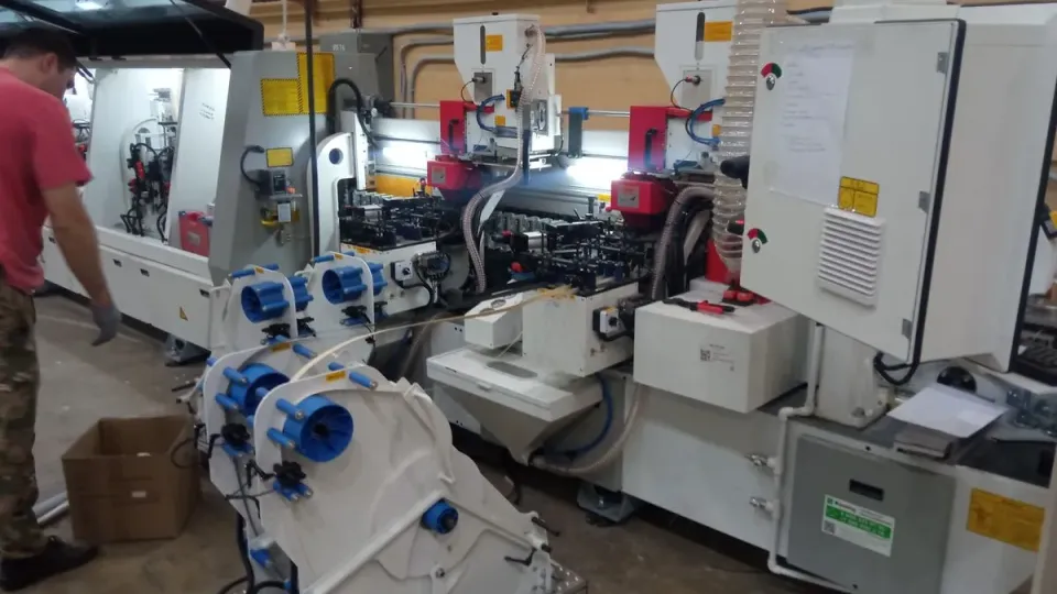 Mașină de aplicat cant pentru piese înguste NB650NF Nanxing — vedere de ansamblu