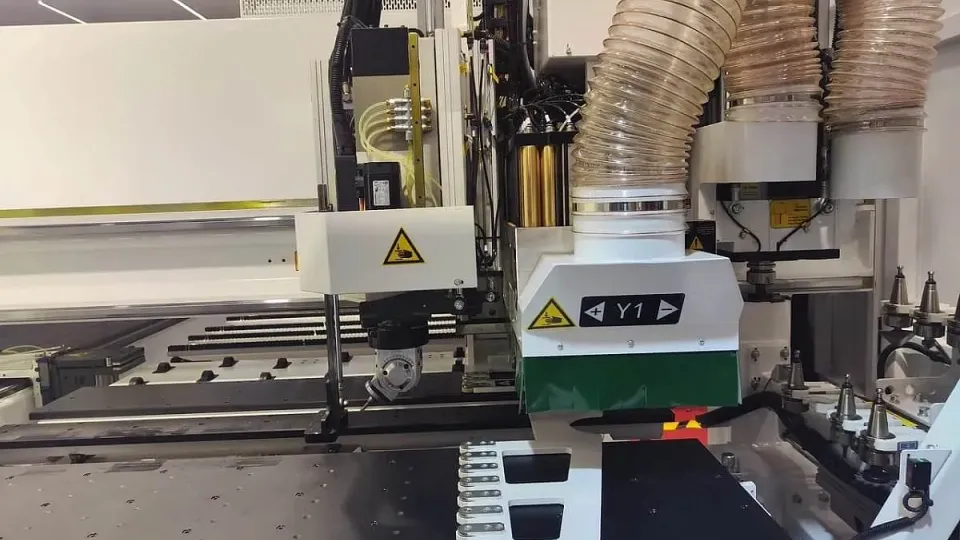 CNC de găurire pe 6 laturi cu axa C ND612CT Nanxing — vedere de ansamblu