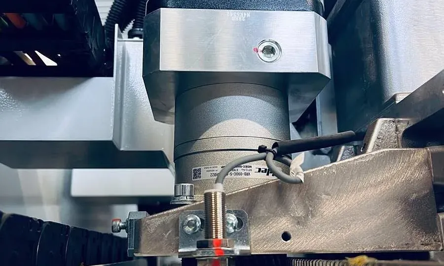CNC de găurire pe 6 laturi ND612D Nanxing — vedere de ansamblu