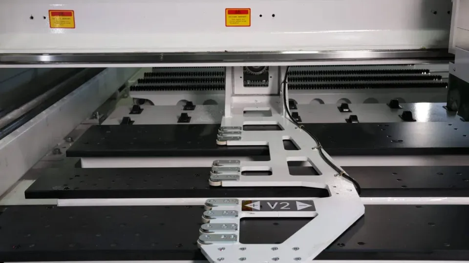CNC de găurit pe 6 laturi compact ND612E Nanxing — vedere de ansamblu