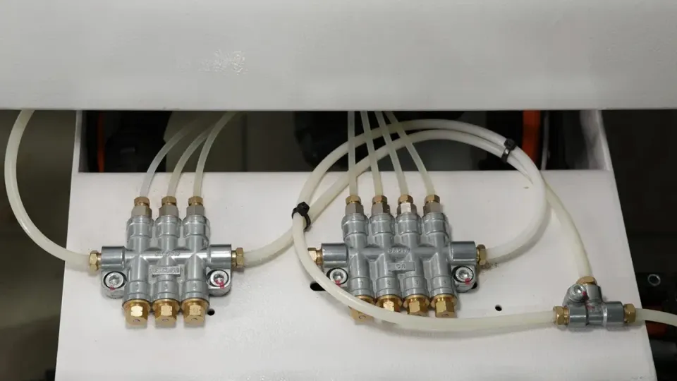 CNC de găurit pe 6 laturi compact ND612E Nanxing — vedere de ansamblu