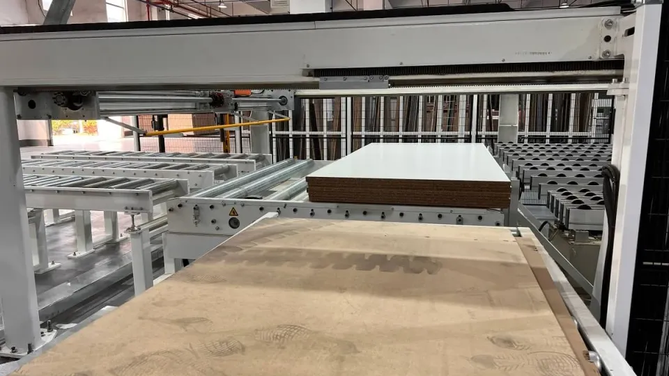 Circular de tăiat în pachet cu twin pusher și masă lift NPL380D Nanxing — vedere de ansamblu