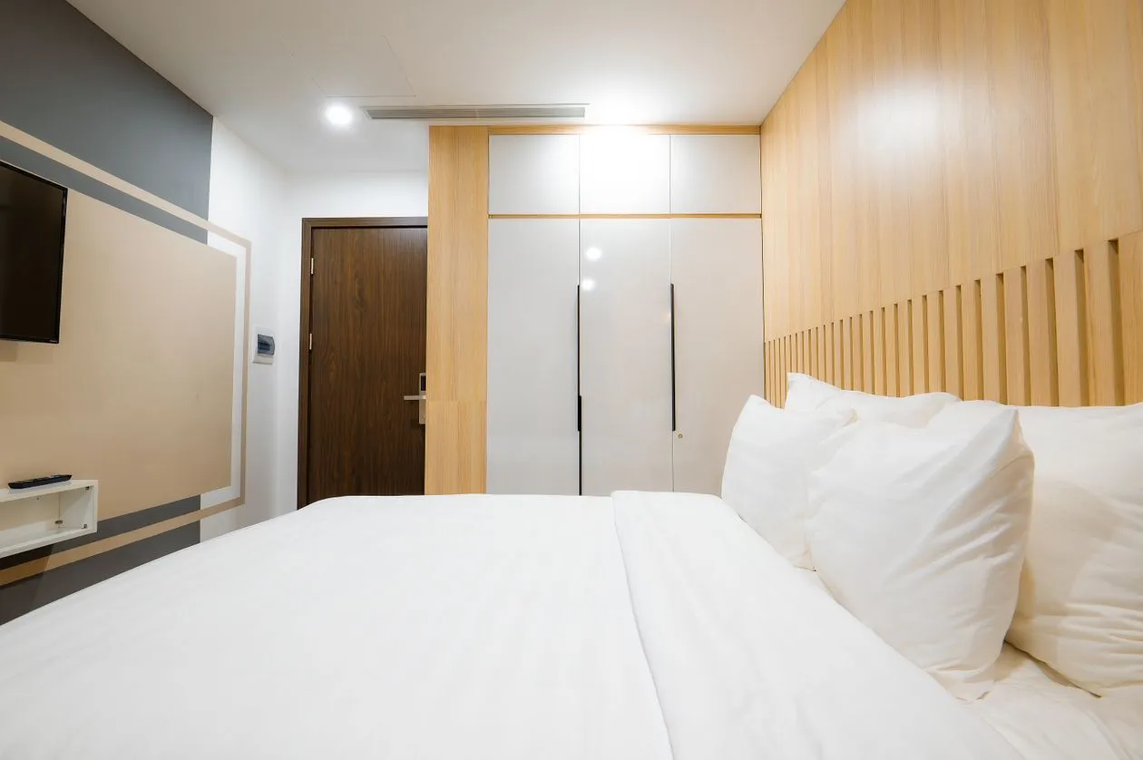 Utilaje pentru mobilier hotelier